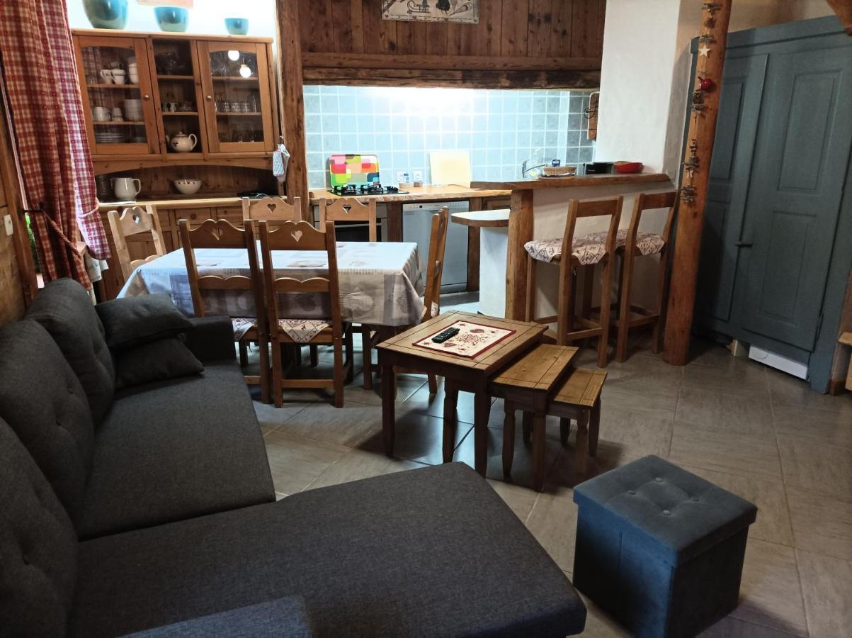 Chalet La Ferme D'Henriette, A Samoens Ruang foto